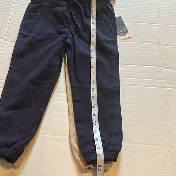 NWT-Canyon club-4T-navy/khaki-2pk, elastic waist with drawstring jogger pants. - Picture 9 of 12